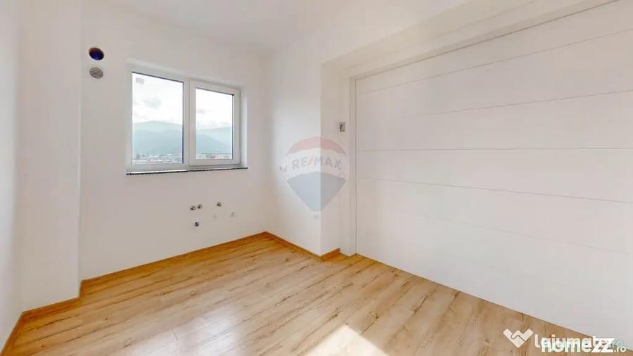 Apartament cu 3 camere decomandat în Avantgarden
