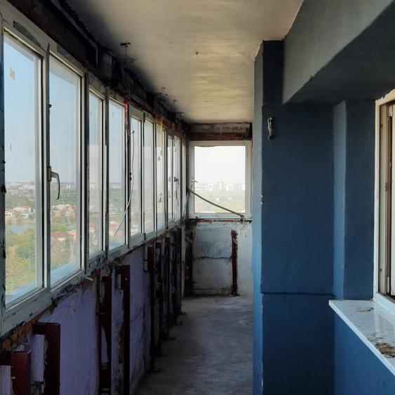 Apartament cu 3 camere decomandat în Colentina