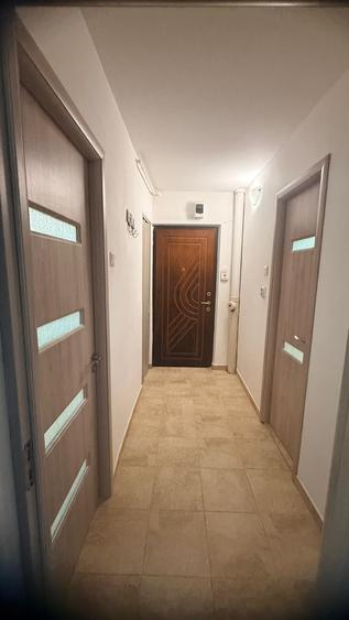 Garsonieră decomandată în Vitan Mall