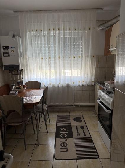 Apartament cu 3 camere în Orizont