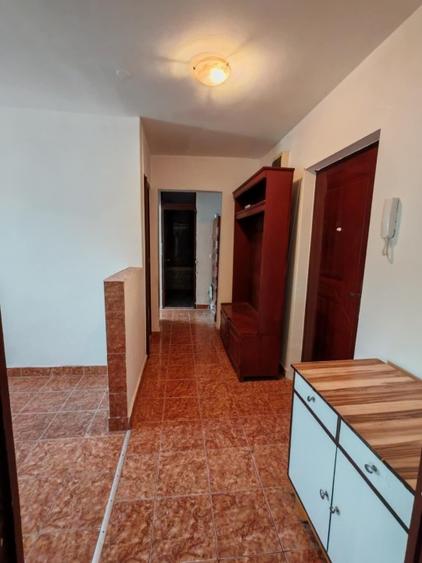 Apartament cu 2 camere decomandat, mobilat în Ultracentral