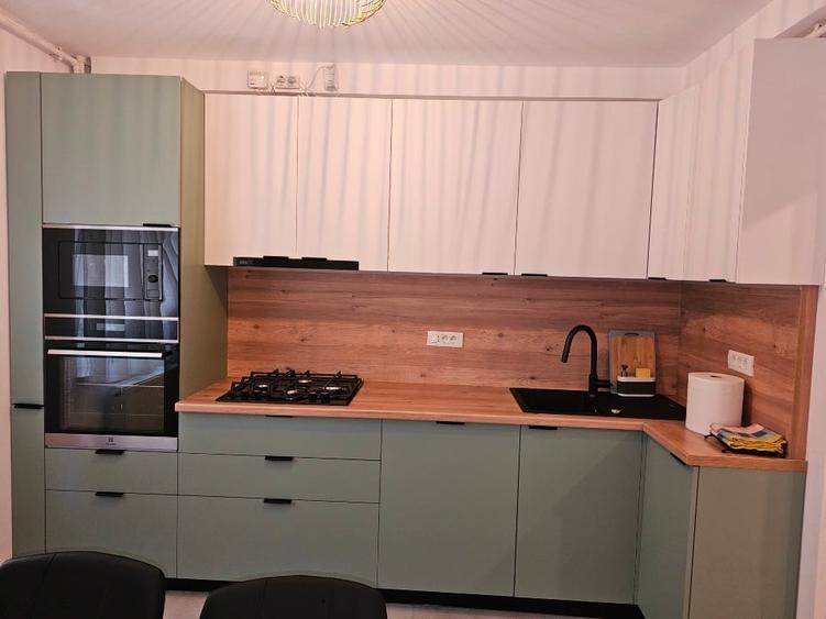 Apartament cu 2 camere decomandat, mobilat în Sebastian