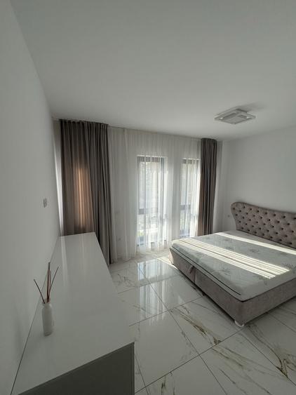 Apartament cu 2 camere decomandat în Giroc