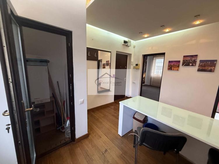 Apartament cu 4 camere decomandat în Andrei Mureșanu