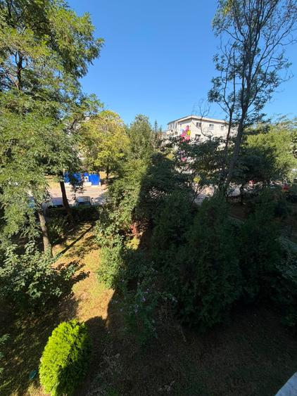 Apartament cu 2 camere semidecomandat în Dristor