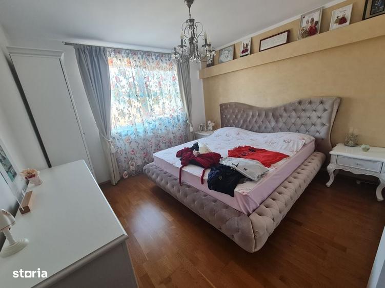 Casă cu 4 camere în Central