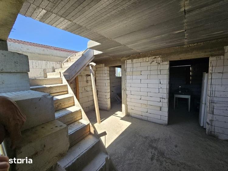 Teren intravilan cu constructie noua, 1172 mp, zona Bradesti - 2