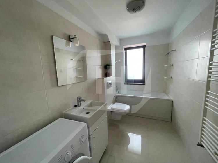 Apartament cu 2 camere semidecomandat, mobilat în Bună Ziua