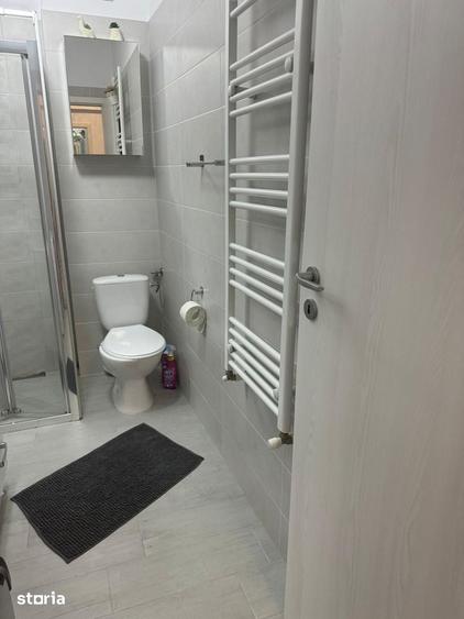 Garsonieră decomandată în Central