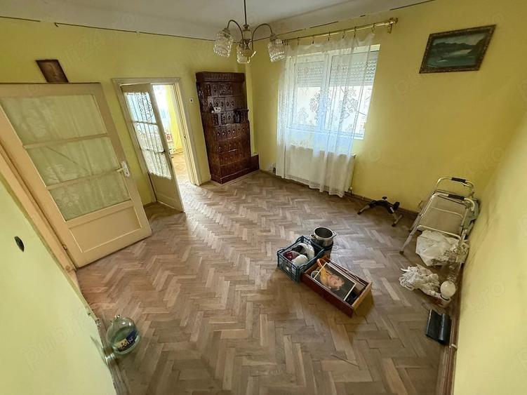 Casă cu Teren 350 Mp în Eroilor