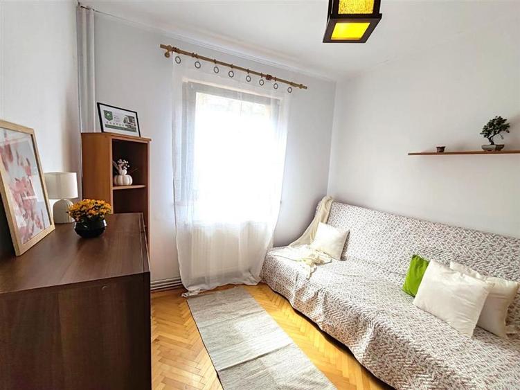 Apartament cu 2 camere semidecomandat, mobilat în Scriitorilor