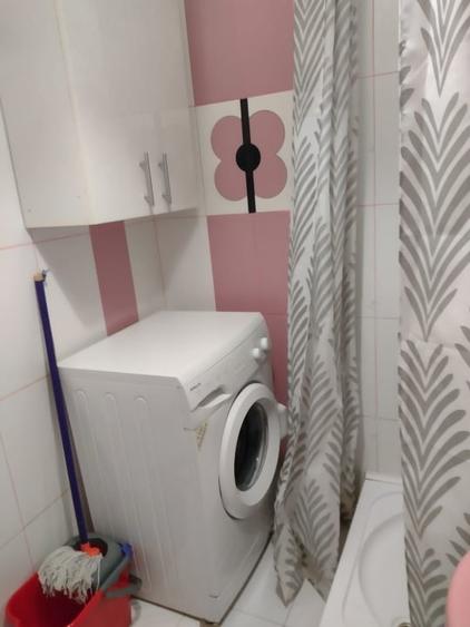 Apartament cu 2 camere semidecomandat, mobilat în Moara de Vânt