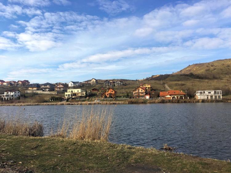 Teren intravilan de vanzare - Lac Chinteni - 4