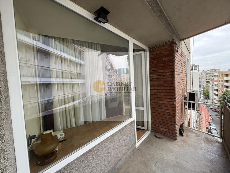 Apartament cu 2 camere nedecomandat, mobilat în Cișmigiu