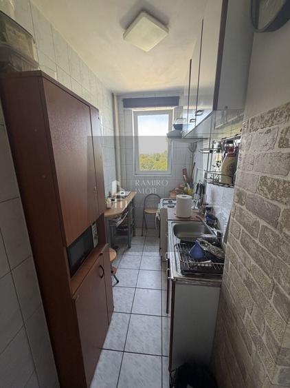 Apartament cu 2 camere decomandat, mobilat în Berceni