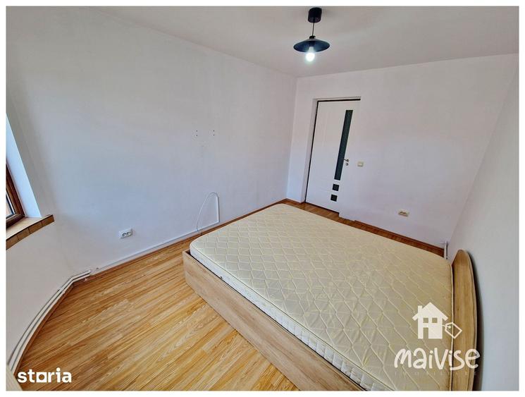 Casă cu 3 camere cu Teren 500 Mp în Tractorul
