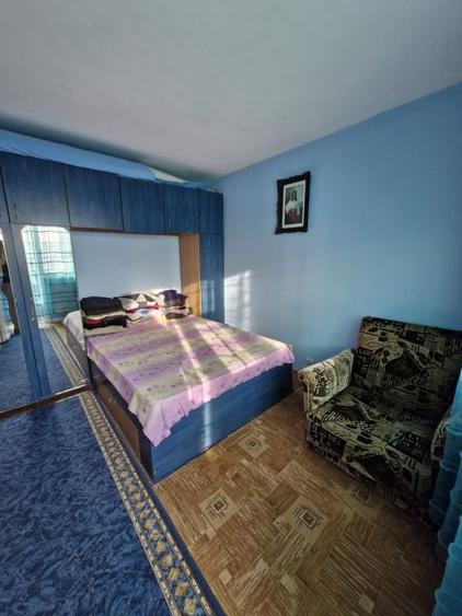 Apartament cu 3 camere decomandat în Eforie Nord
