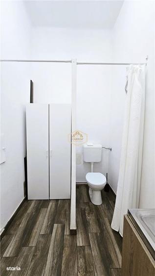 Spațiu comercial, de 21 mp, în Central