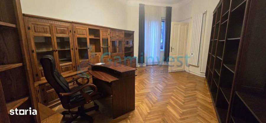 Apartament cu 4 camere decomandat în Ultracentral