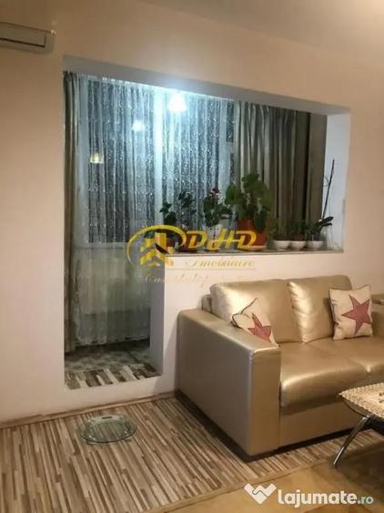 Apartament cu 3 camere semidecomandat în Central