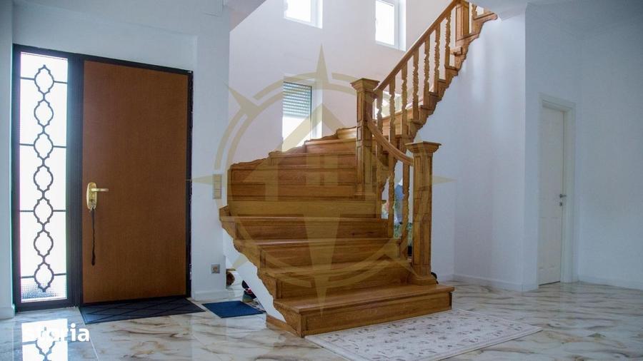 Casă cu 7 camere cu Piscina în Corbeanca