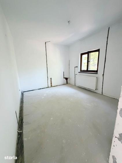 Casă cu 3 camere cu Teren 160 Mp în Central