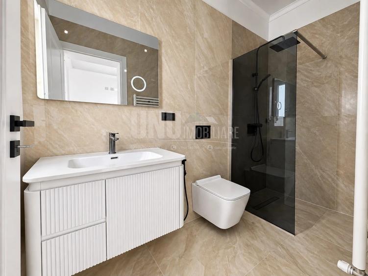 Casă individuală cu 4 camere cu Teren 450 Mp în Central