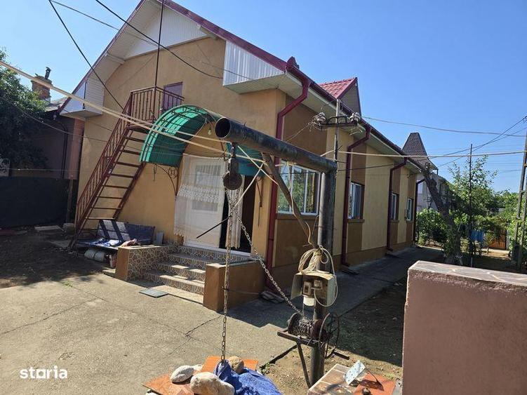 Casă cu 4 camere cu Teren 200 Mp în Central