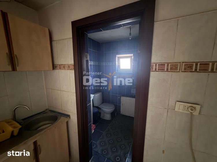 Casă cu 3 camere cu Teren 900 Mp în Giulești