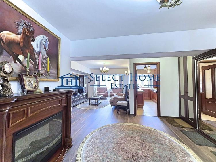 Apartament cu 3 camere decomandat, mobilat în P-ța Alba Iulia