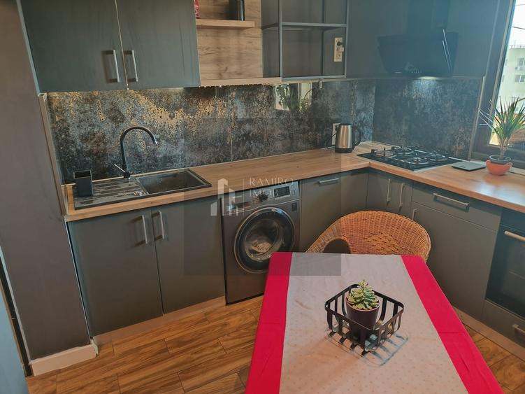 Apartament cu 2 camere decomandat în Apărătorii Patriei