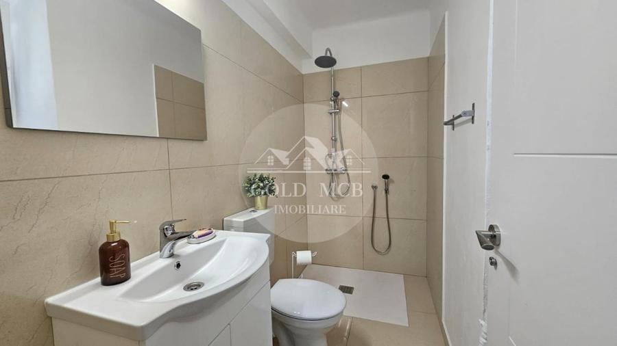 Apartament cu 4 camere circular în Capitale