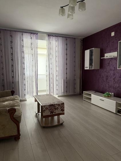 Apartament cu 3 camere decomandat în Ultracentral
