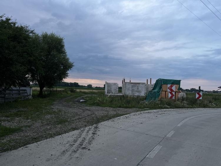 Spațiu comercial, în Frătăuții Vechi