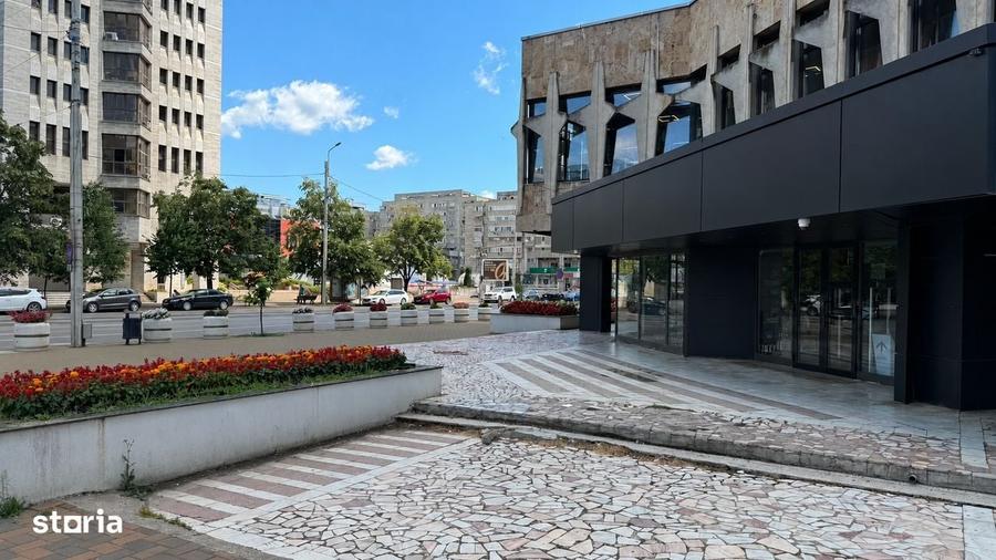 Spațiu comercial, de 240 mp, în Ultracentral