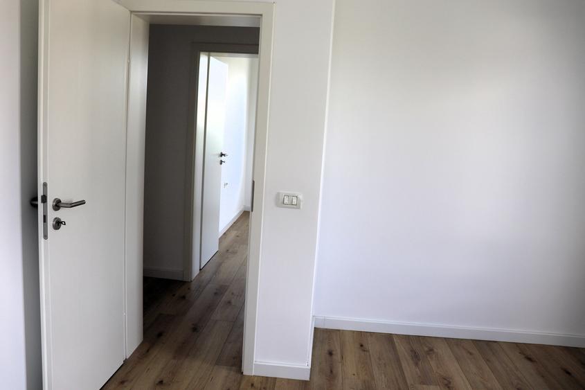 Casă cu 4 camere cu Teren 350 Mp în Nord