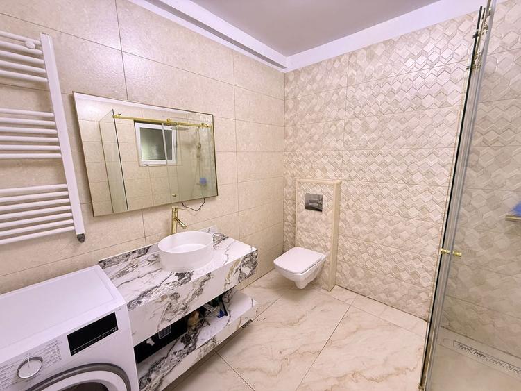 Casă individuală cu 3 camere cu Canalizare în 1 Mai