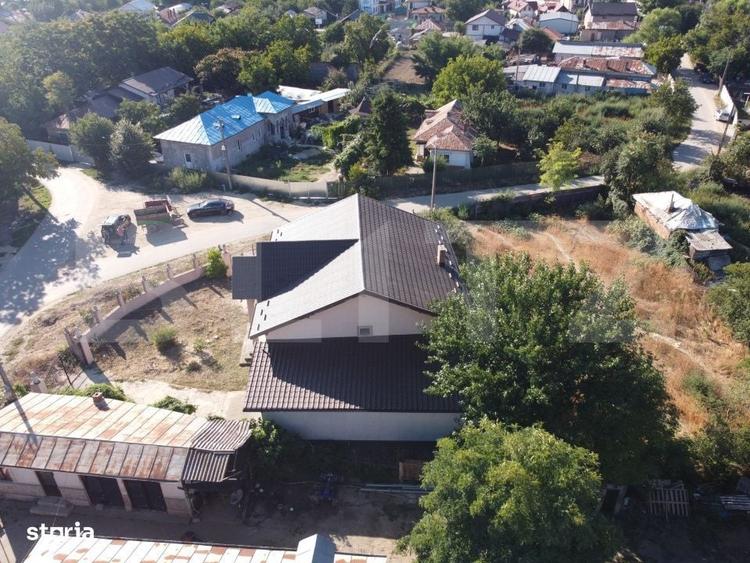 Casă cu 4 camere în Slobozia