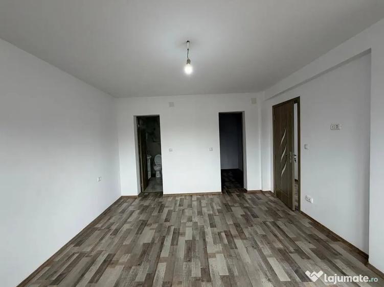 Casă cu 4 camere cu Teren 253 Mp în Central