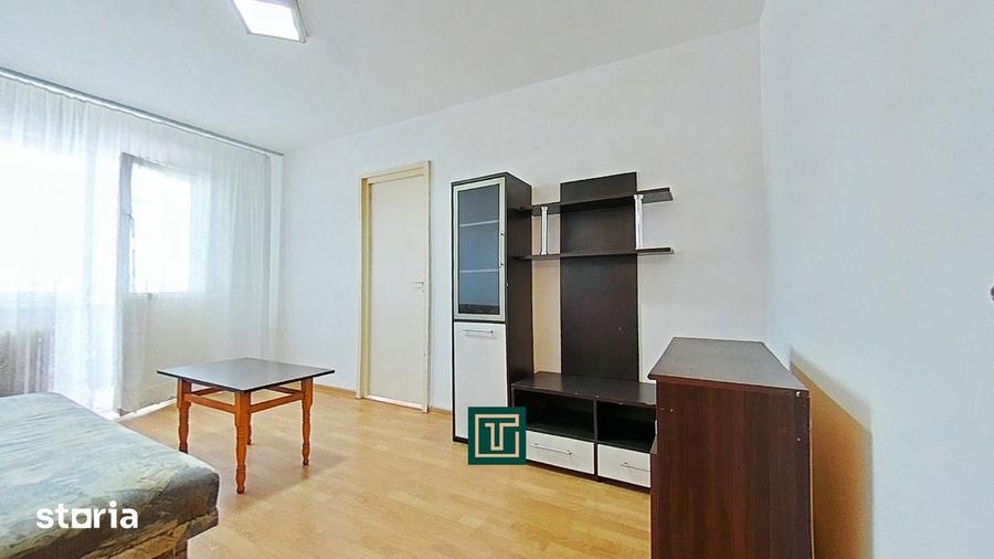 Apartament cu 2 camere semidecomandat în Aurel Vlaicu