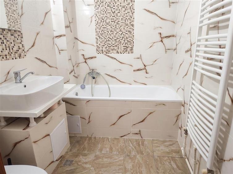 Apartament cu 2 camere decomandat în Burdujeni