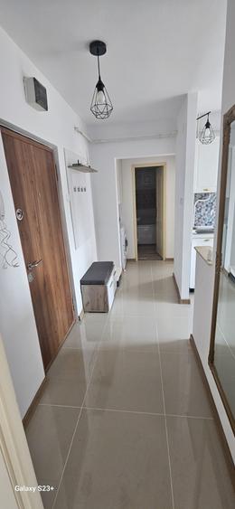 Apartament cu 2 camere decomandat în Faleză