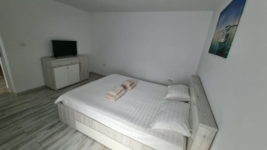 Inchiriez apartament 2 camere nedecomandate, termen scurt, aproape de universitatea Ovidius - 3