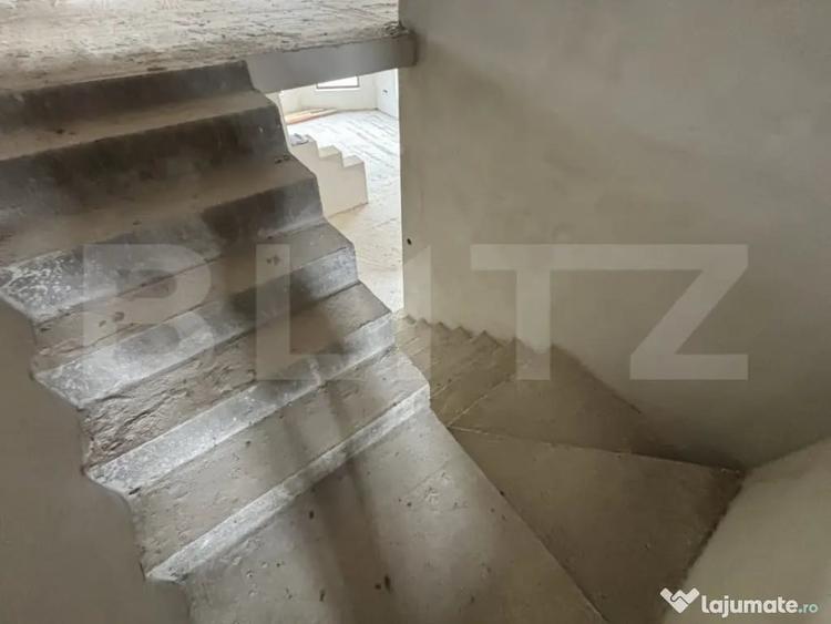 Casă cu 4 camere cu Teren 790 Mp în Șimleu Silvaniei