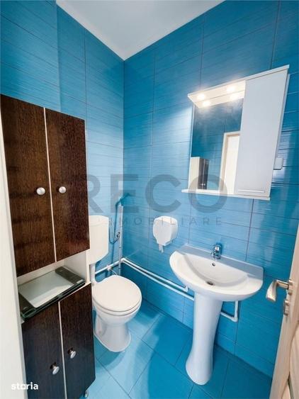 Apartament cu 3 camere decomandat în Iosia