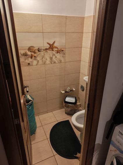 Apartament cu 4 camere semidecomandat, mobilat în Central