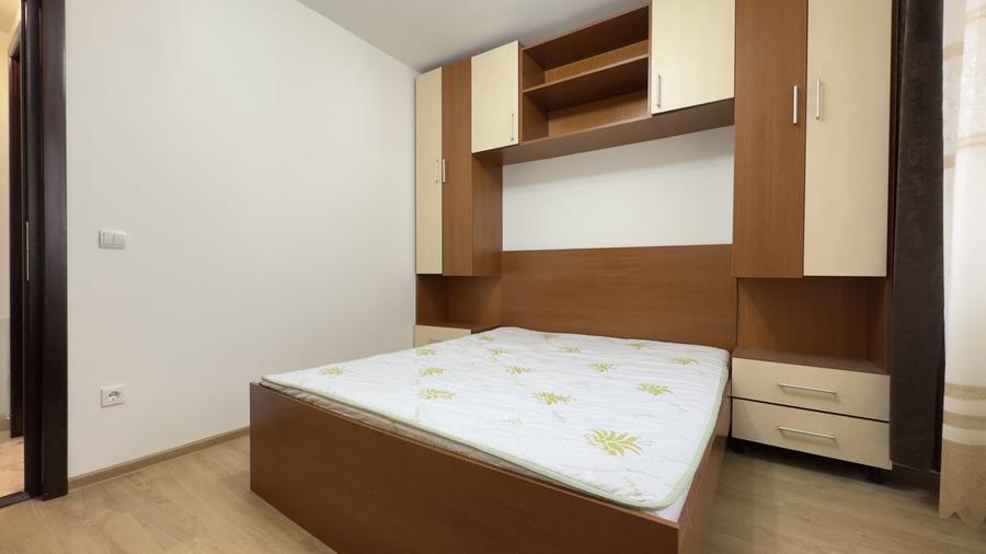 Apartament cu 2 camere semidecomandat, mobilat în Central