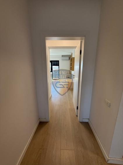 Apartament cu 3 camere decomandat, mobilat în Trocadero
