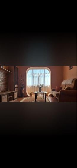 Apartament cu 2 camere semidecomandat, mobilat în Central