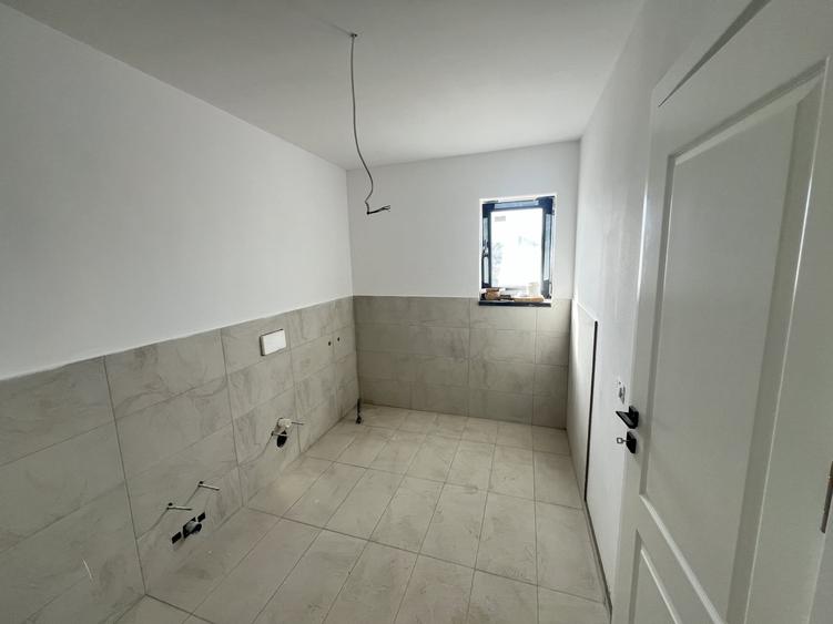 Duplex cu 4 camere cu Teren 250 Mp în Tărlungeni